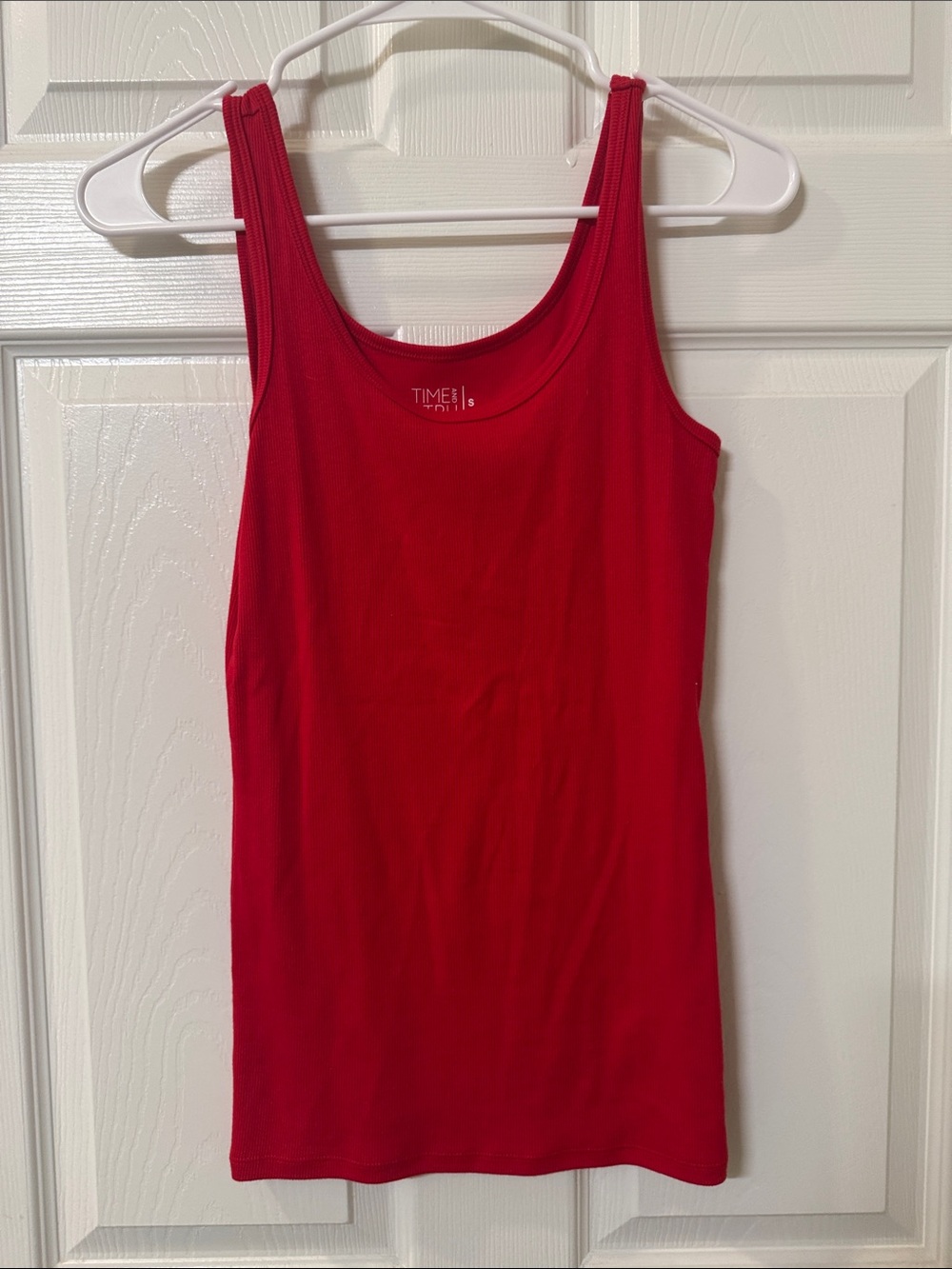 Time and Tru Bright Red Scoop Neck Tank